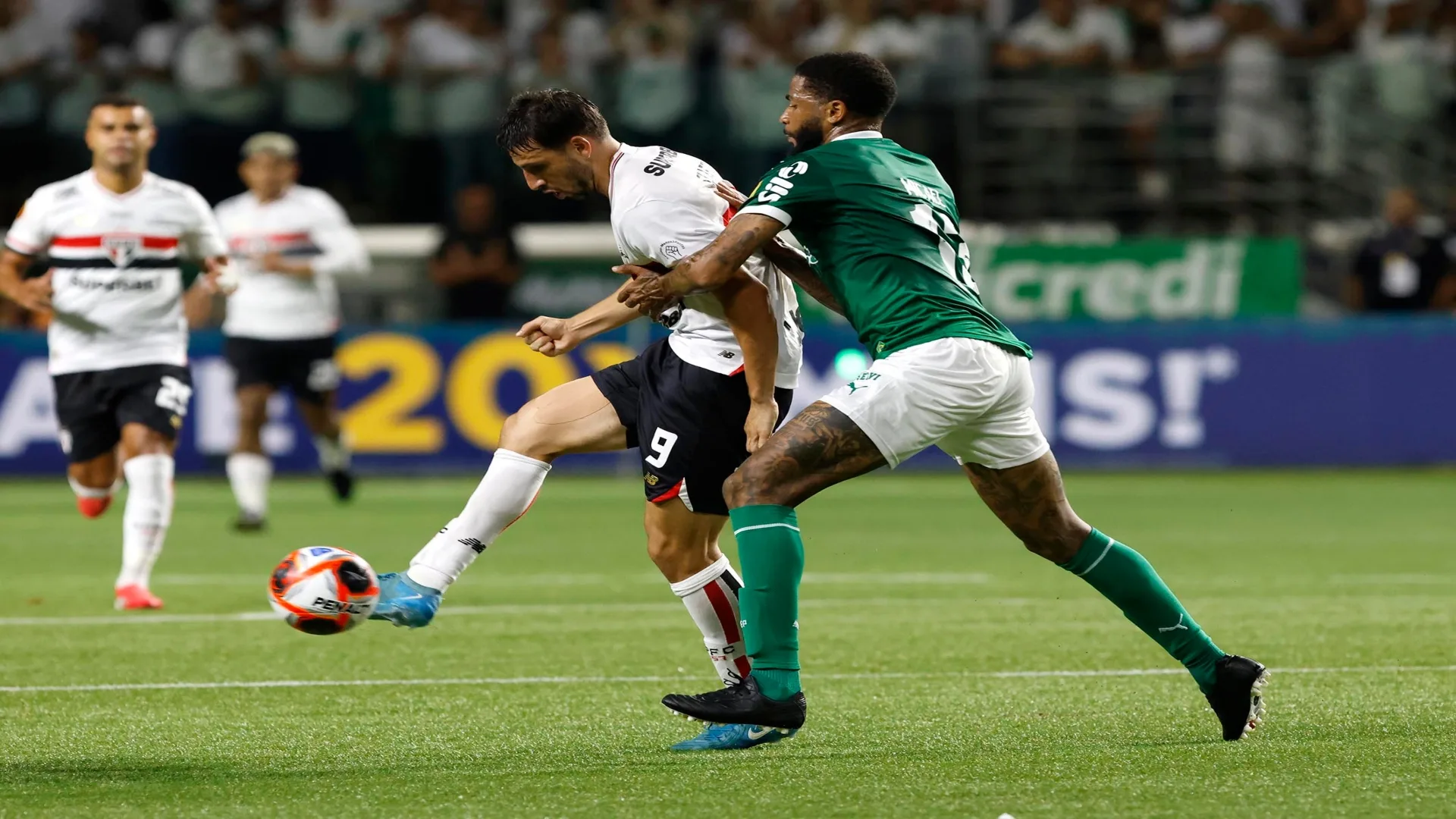 Arnaldo Ribeiro explica situação dos lesionados do São Paulo: “Calleri está em estágio inicial de recuperação”