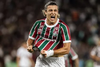 Canobbio comemora golaço contra o Lanús