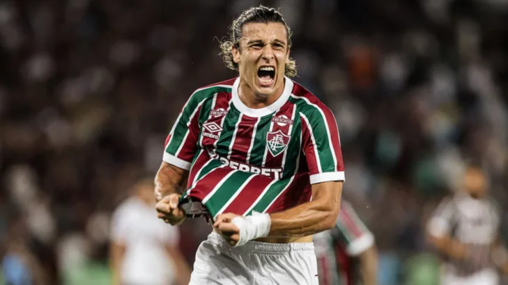 Canobbio comemora golaço contra o Lanús