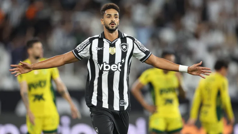Chris Ramos marca em Botafogo x Mirassol e torcedores comparam: “Arthur Cabral é melhor, apesar da má fase”