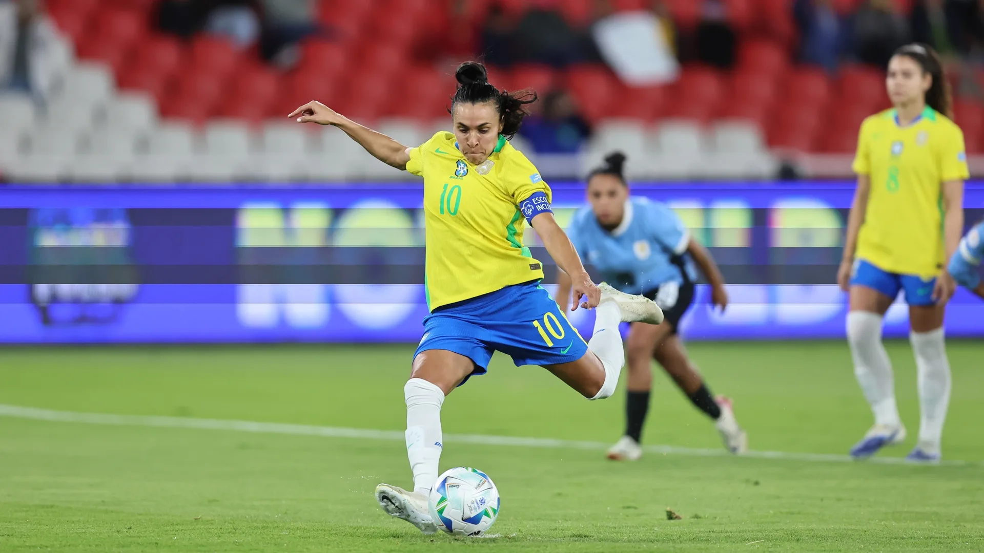 Belle Suarez critica posição de Marta na Bola de Ouro: ‘É um absurdo ela estar em 12º