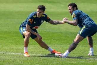 Coutinho, do Vasco, e Neymar, do Santos, na seleção brasileira