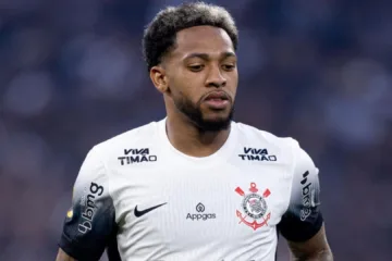 José Martínez em ação pelo Corinthians