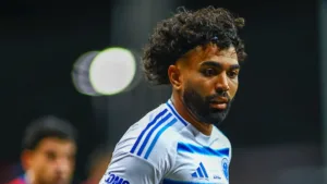 Cruzeiro aumenta chances de título após vitória na 23ª rodada do Brasileirão; Flamengo e Palmeiras seguem na briga