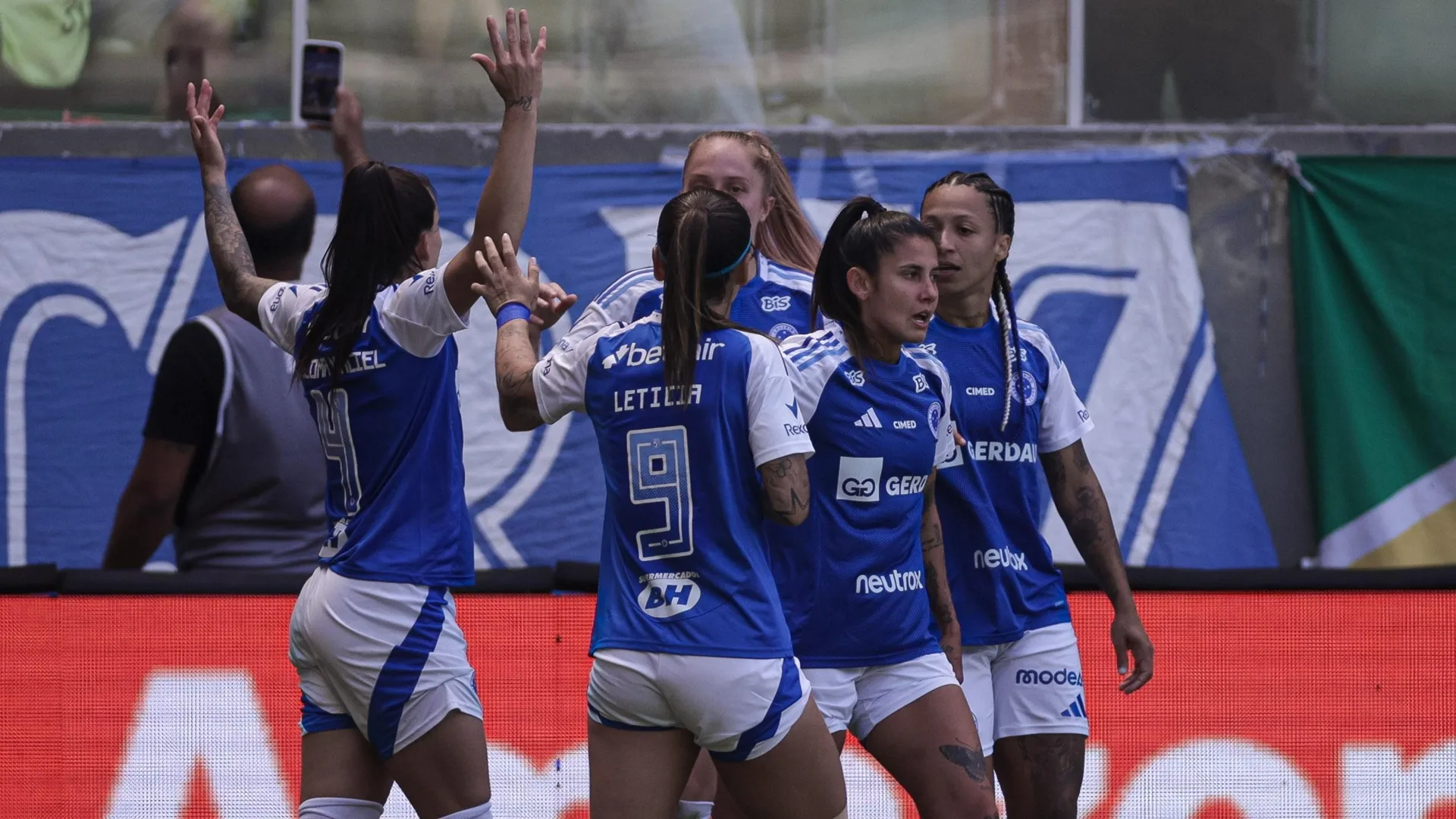 Cruzeiro pode faturar mais de R$ 2 milhões se conquistar o título do Brasileirão Feminino