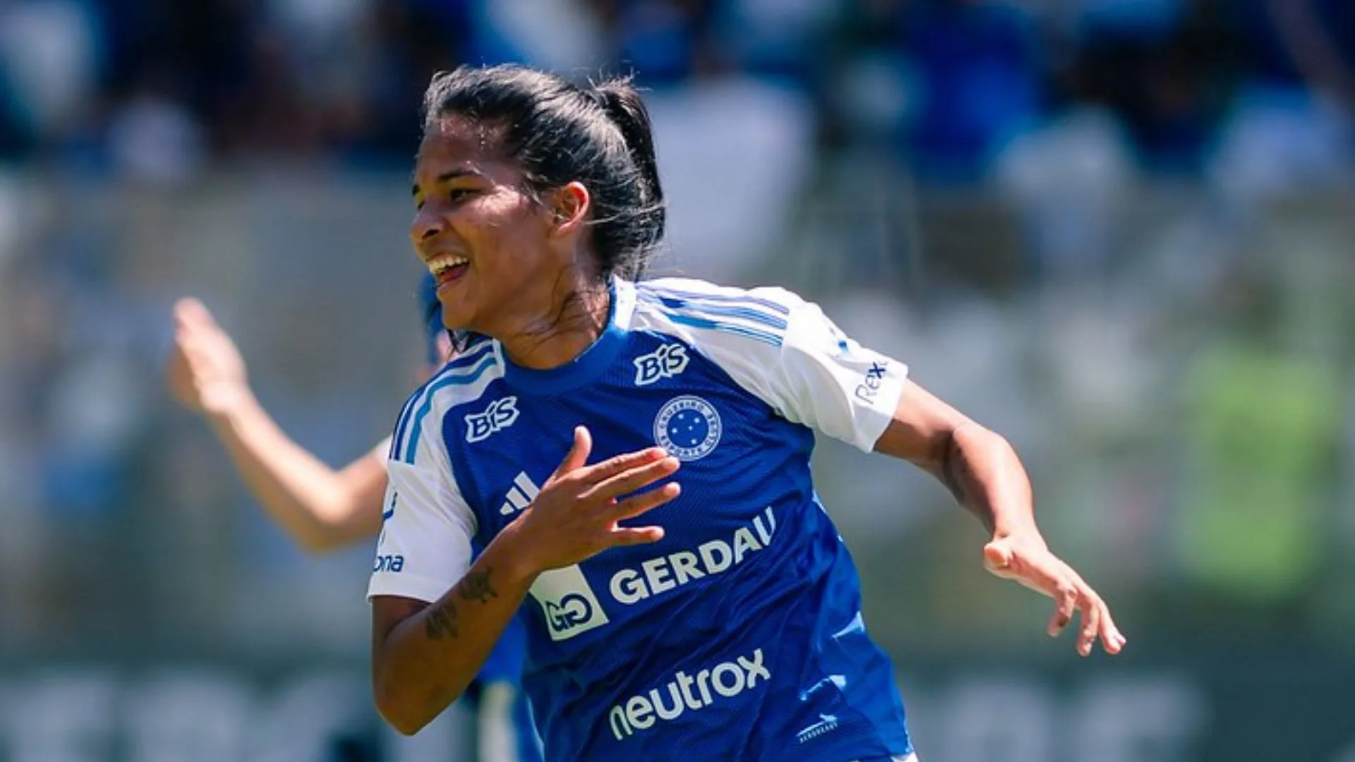 Cruzeiro chega para decisão inédita com melhor campanha na história do clube no Brasileirão Feminino