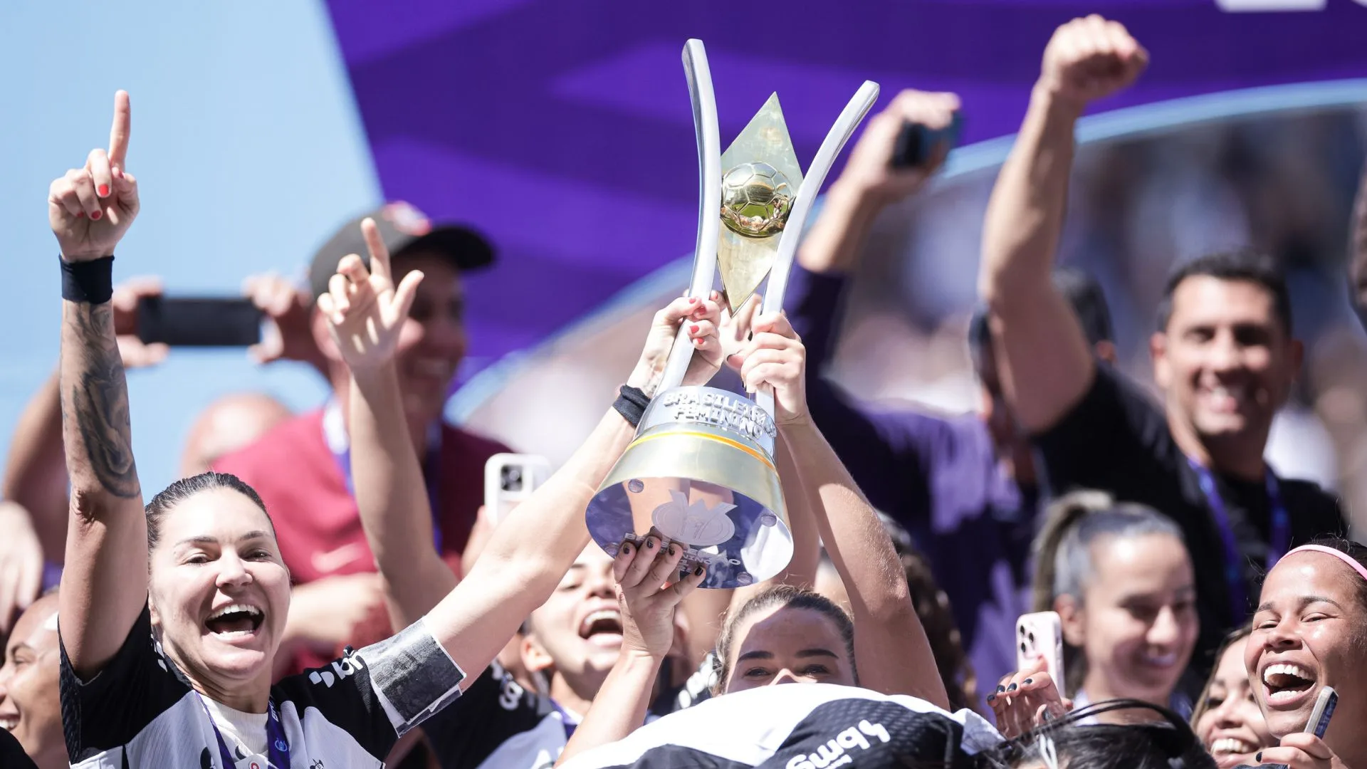 Corinthians domina seleção do Brasileirão Feminino; Palmeiras e Cruzeiro emplacam duas jogadoras cada