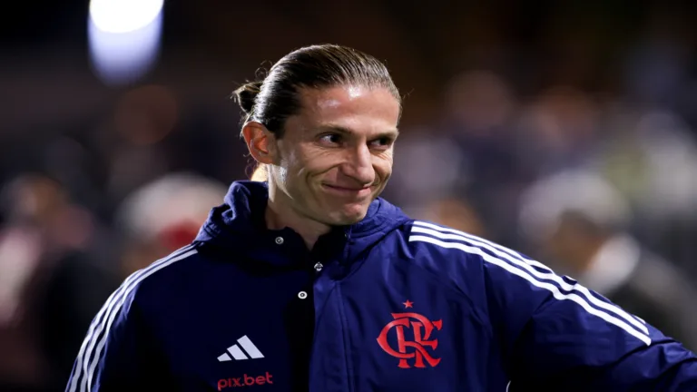 Saiba qual é o salário de Filipe Luís como técnico do Flamengo em 2025 e quanto pode receber