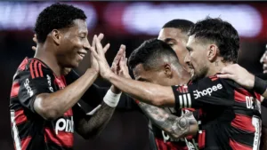 Muller é contrariado ao antecipar desfecho do Brasileirão em 2025: “Ninguém tira o título do Flamengo”