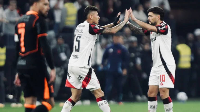 Resumo do Brasileirão: Flamengo com vantagem na liderança e pênalti perdido por Yuri Alberto  são destaques da 25ª rodada