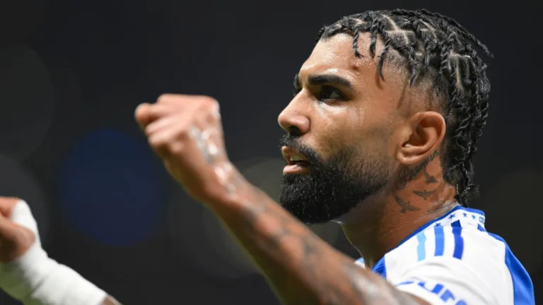 Cruzeiro busca virada contra o Bahia no Brasileirão e torcedores aclamam Gabigol após golaço: “É o predestinado”