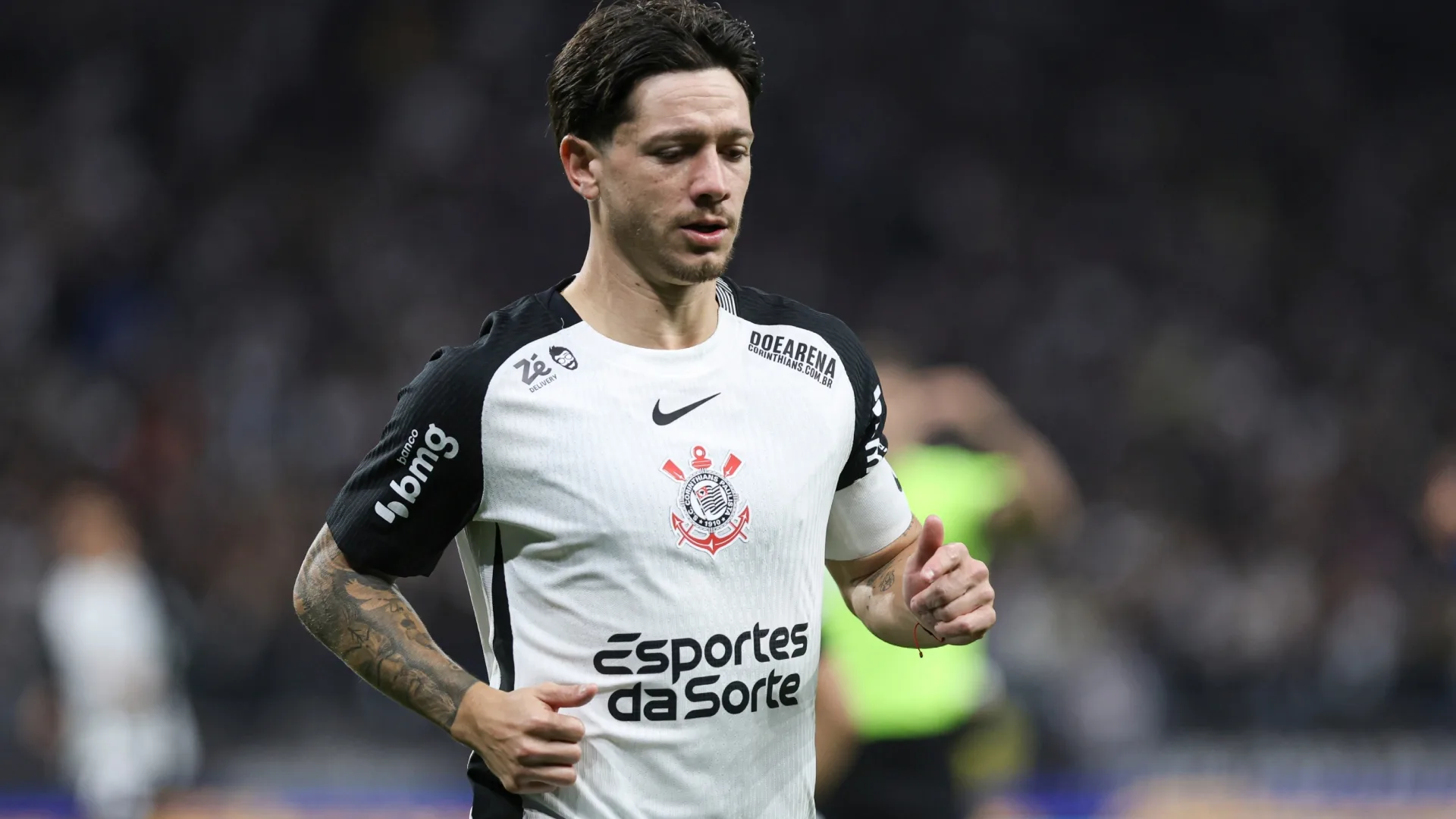 Garro vira preocupação antes de Corinthians x Athletico na Copa do Brasil e torcedores reagem: “Burrice da comissão técnica”