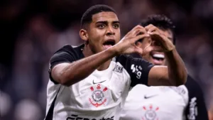 Corinthians vence o Athletico-PR, avança na Copa do Brasil e Galvão Bueno valoriza Dorival Júnior: “É um especialista”
