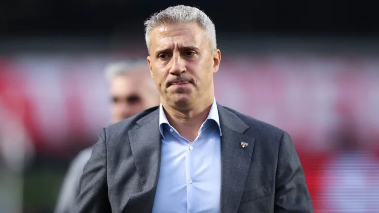 Hernán Crespo acredita em classificação do São Paulo após derrota na Libertadores: “Sonhamos com a remontada”