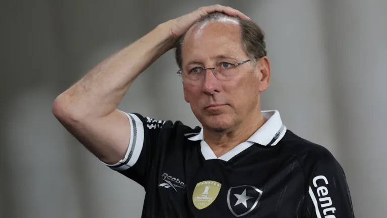 John Textor garante melhora do Botafogo após queda na Copa do Brasil: “Vamos dar aos torcedores algo de bom”