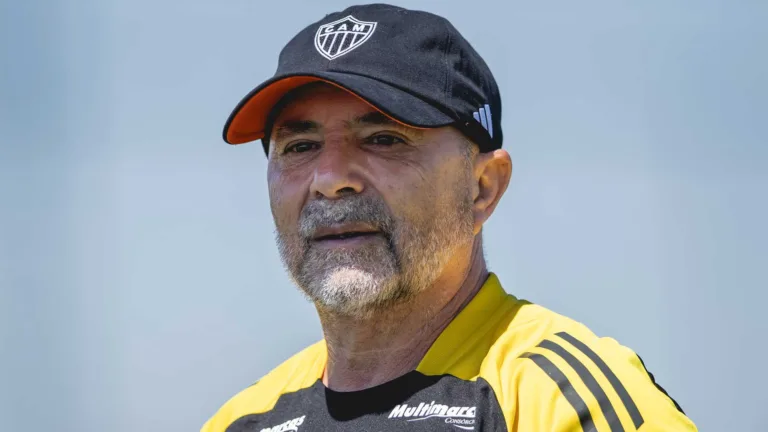 Sampaoli busca recuperar jogadores em baixa no Atlético-MG e afirma: “Alcançaremos coisas ilimitadas”