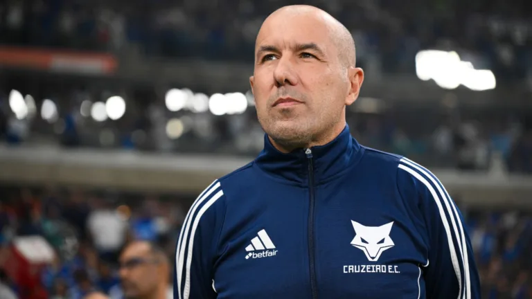 Leonardo Jardim não crava permanência no Cruzeiro: ‘O presidente sabe o que eu quero’