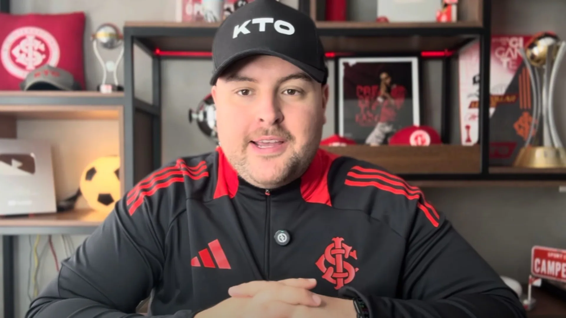 Lucas Collar sugere James Rodríguez, Borja e outros três no Internacional para 2026: “Vai passar por uma grande reformulação”