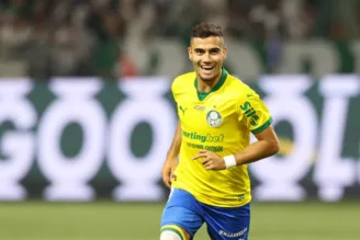 Andreas Pereira do Palmeiras comemora gol