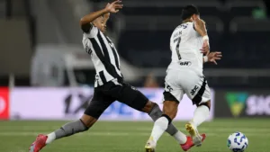 Dublador revela discussão entre Hulk e Marlon Freitas, em Botafogo x Atlético-MG: “Respeita minha mãe”