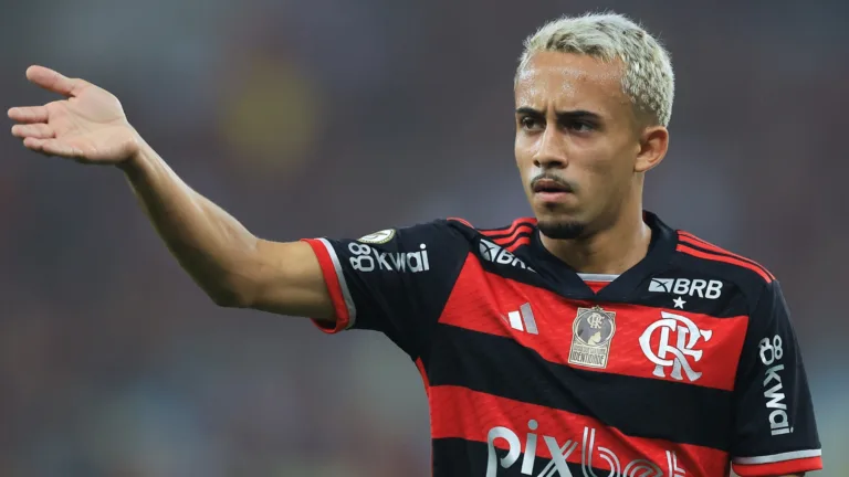 Flamengo admite incômodo de Matheus Gonçalves com Filipe Luís e sinaliza motivo da saída do atacante: “Não estava confortável”