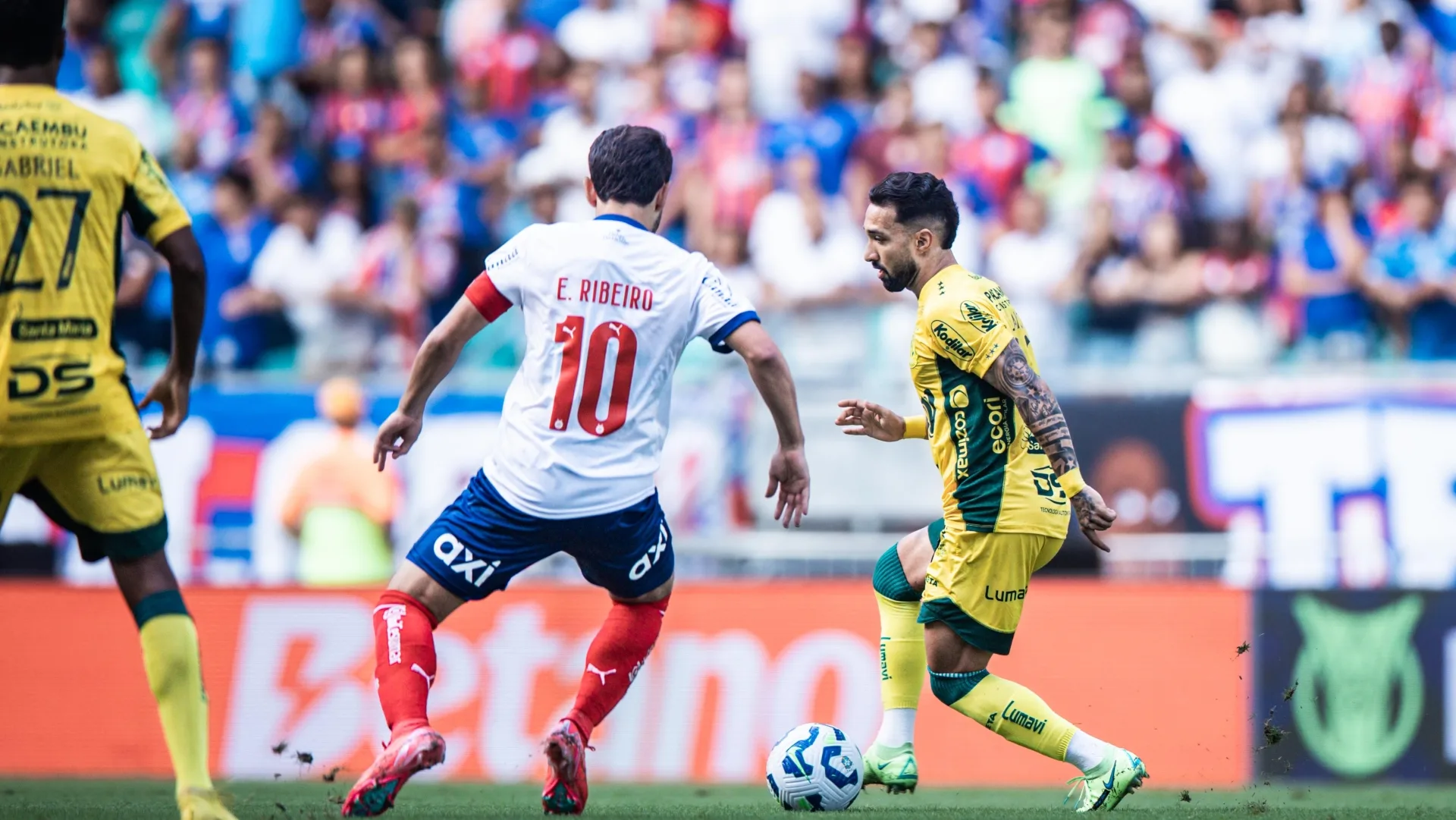 Casagrande ‘esquece’ Flamengo e elege clube sensação do Brasileirão 2025: “O grande time se chama Mirassol”