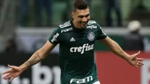 Moisés vê Palmeiras conquistando a Libertadores e crava rival com título em 2025: “Flamengo vai ser o campeão brasileiro”