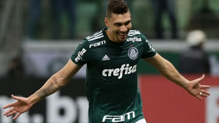 Moisés vê Palmeiras conquistando a Libertadores e crava rival com título em 2025: “Flamengo vai ser o campeão brasileiro”