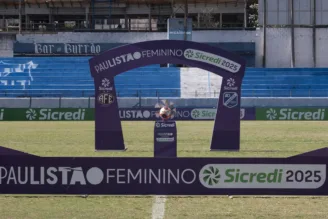 Bola oficial do Paulistão Feminino antes de jogo da competição (Foto: Reprodução/Anderson Romão/Ag.Paulistão)