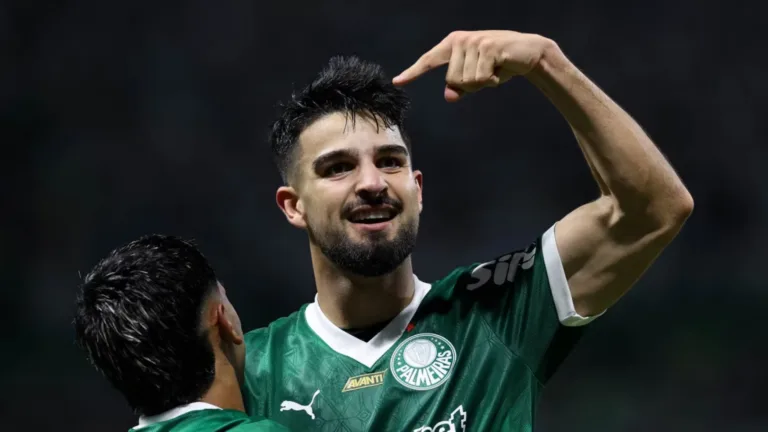 Vampeta acredita em postura diferente e novo protagonismo de Flaco López no Palmeiras: “Assumiu o time”