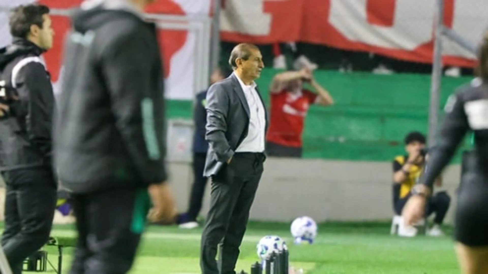 Ramón Díaz avalia a estreia pelo Internacional e projeta evolução no time: “Elenco está entusiasmado”