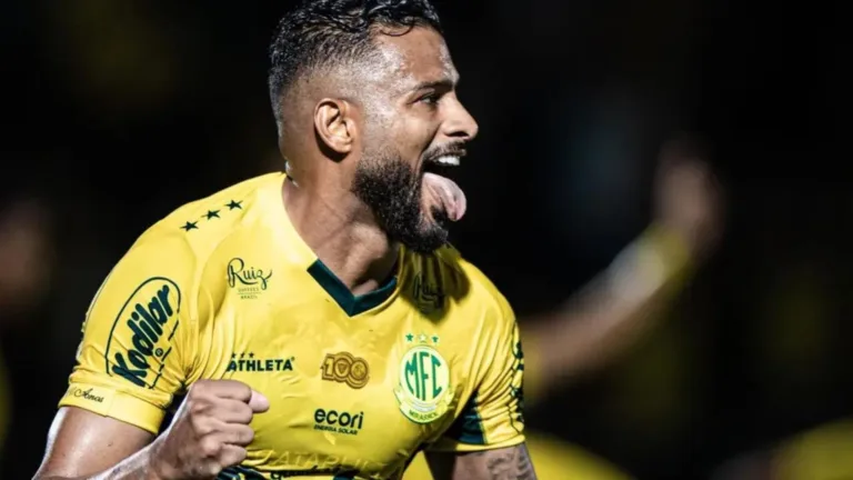 Grêmio x Mirassol marca reencontro do lateral Reinaldo com o ex-clube: “Me sinto um pouco gremista”