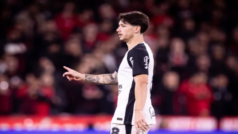 Rodrigo Garro, do Corinthians, faz desabafo sobre lesão no joelho: “Cheguei no meu limite”