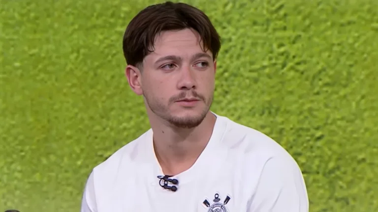 Rodrigo Garro aponta torcida do Corinthians como a mais impactante e indica Arrascaeta melhor meia do Brasileirão