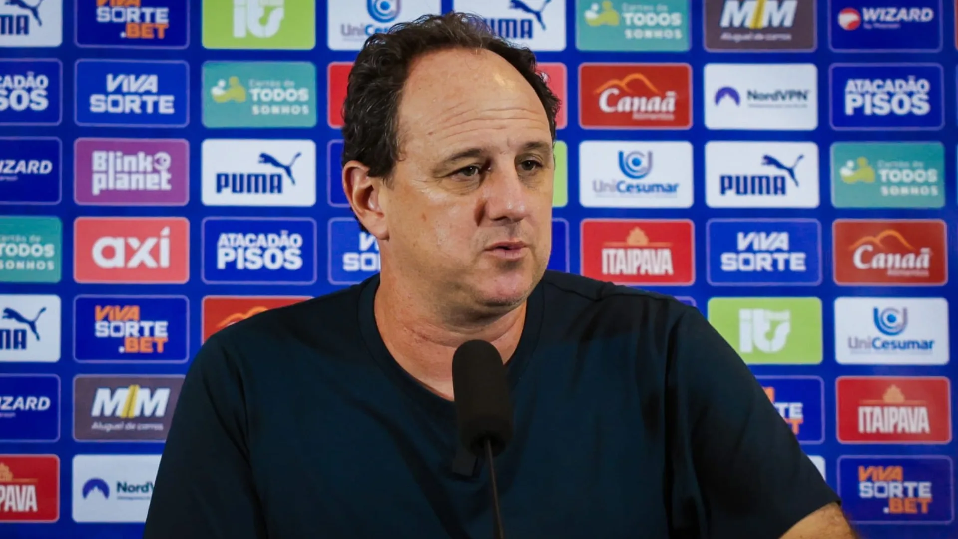 Rogério Ceni diz que Bahia sente falta de Erick Pulga e revela objetivo: “Jogar a Libertadores em 2026”