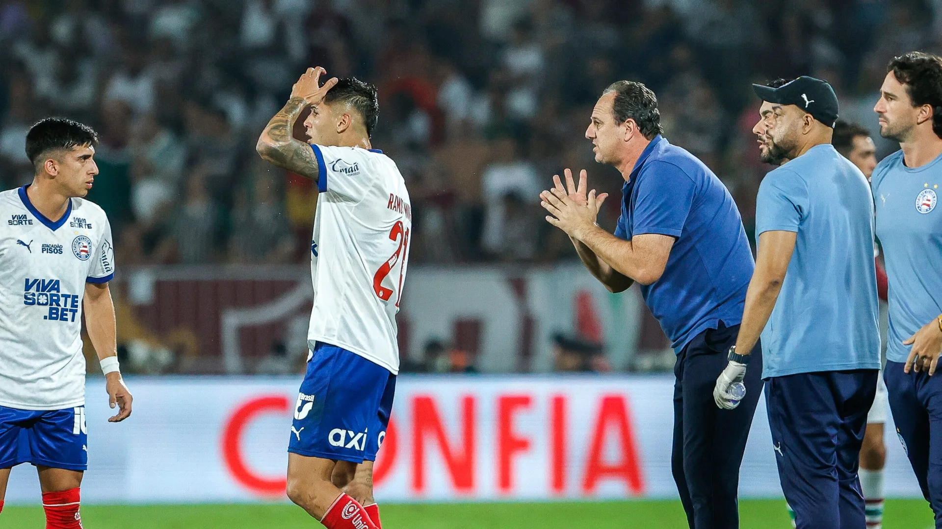 Rogério Ceni se estressa em coletiva após eliminação do Bahia na Copa do Brasil: “Não jogamos absolutamente nada”
