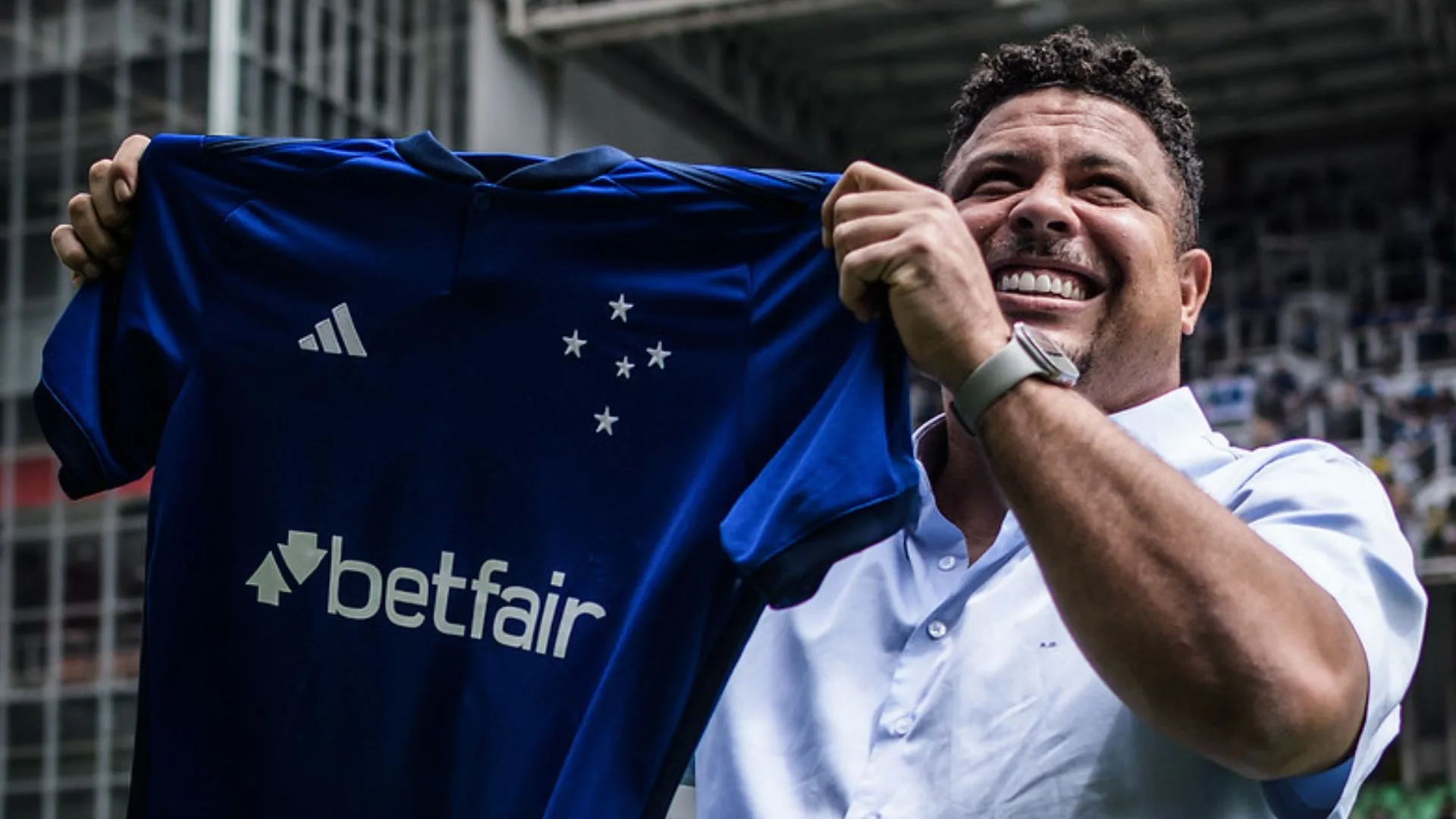 Ronaldo valoriza status do Cruzeiro para enfrentar concorrência de Flamengo e Palmeiras: “Nadando de braçada”