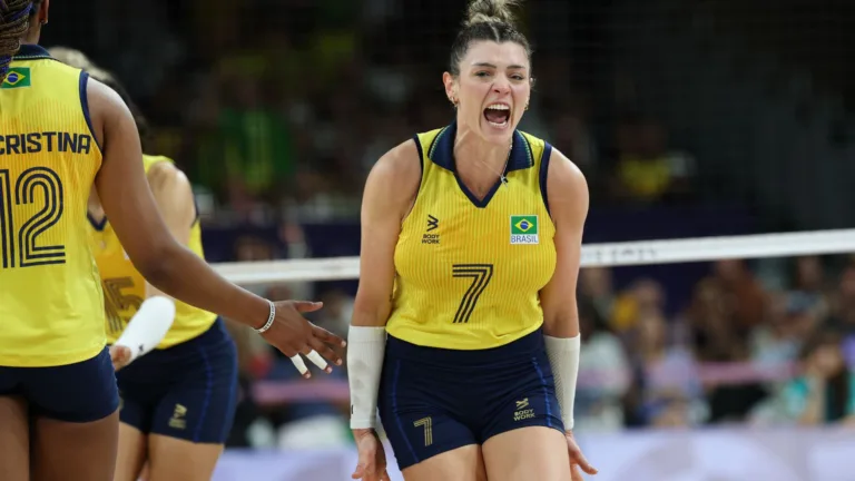 Seleção brasileira terá como adversária a invicta Itália na semifinal do Mundial de Vôlei Feminino