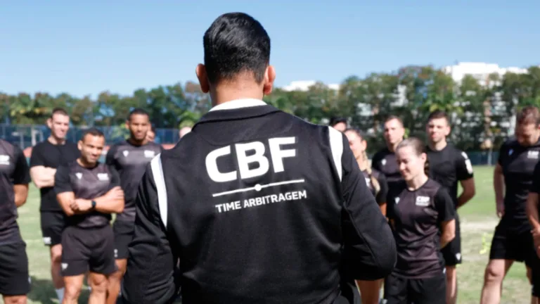 Estudo da CBF aponta que árbitros tem acerto de 82% em lances polêmicos do Brasileirão