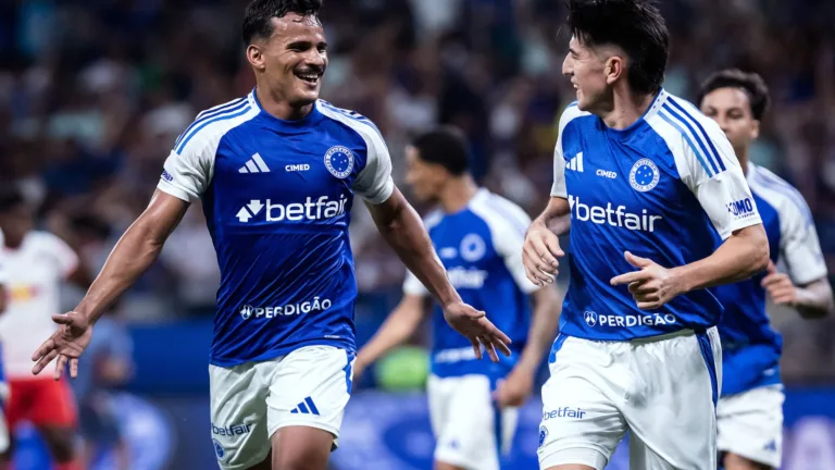 Cruzeiro e Flamengo dividem posto de melhor mandante do Brasileirão; Palmeiras fecha Top-3