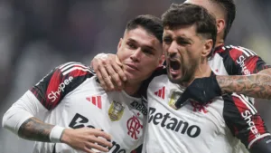 Flamengo tem mais de 52% de chances de vencer o Brasileirão após superar o Corinthians na 25ª rodada