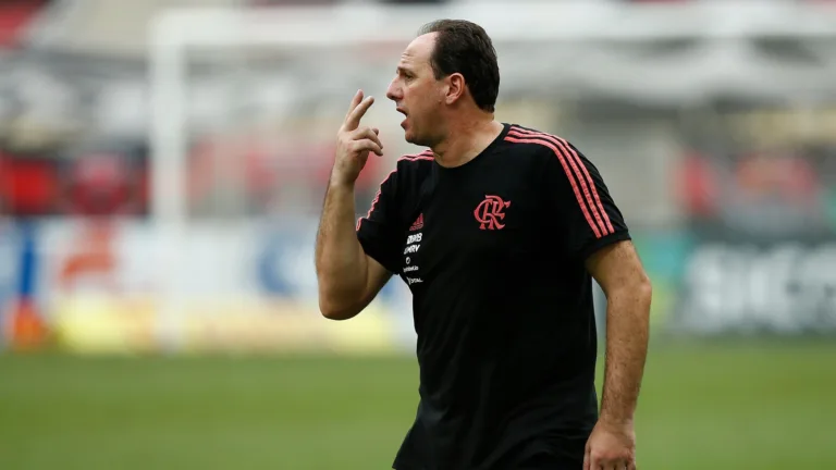 Torcida do Flamengo agradece Rogério Ceni após Bahia vencer Palmeiras: “Sempre dando um jeito de ajudar”