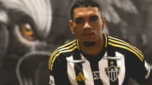 Reforço do Atlético-MG, Ruan Tressoldi mostra confiança em virada histórica contra o Cruzeiro: “Temos tudo pra reverter”