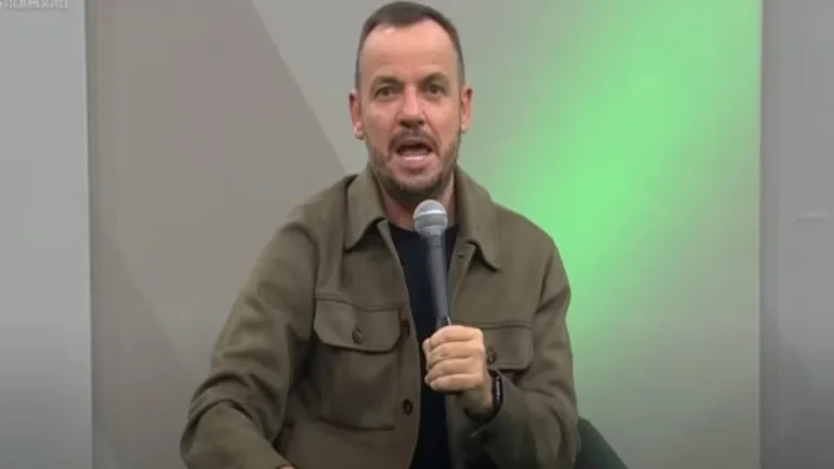 Vagner Martins admite temer rebaixamento do Internacional e reconhece: “Temos o pior futebol do Brasil” Vagner Martins admite temer rebaixamento do Internacional e reconhece: “Temos o pior futebol do Brasil”