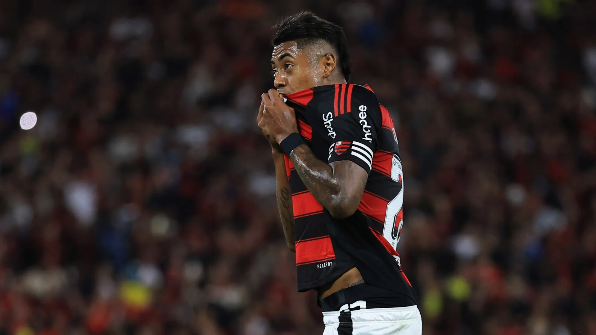 Venê Casagrande revela solução de Filipe Luís na escalação do Flamengo sem Bruno Henrique: “Vai recorrer a Michael”