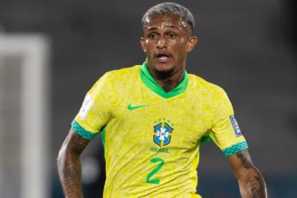 Wesley, em Brasil x Chile, pelas Eliminatórias