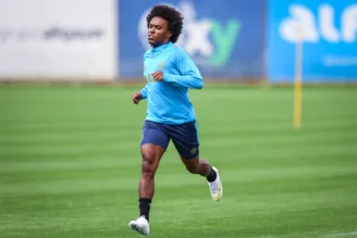 Willian já treina pelo Grêmio