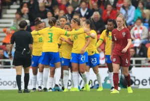 Futebol na TV hoje: sábado (25) recheado tem Brasileirão, Seleção Feminina e mais