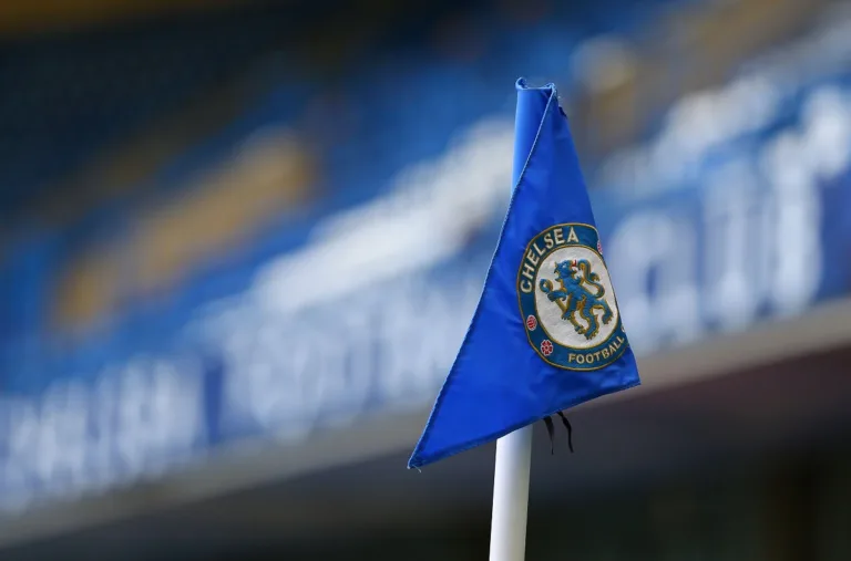 Chelsea procura um novo goleiro, e dois grandes nomes são cogitados