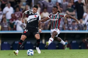 Futebol hoje na TV: confira a lista de partidas desta segunda-feira (20/10)